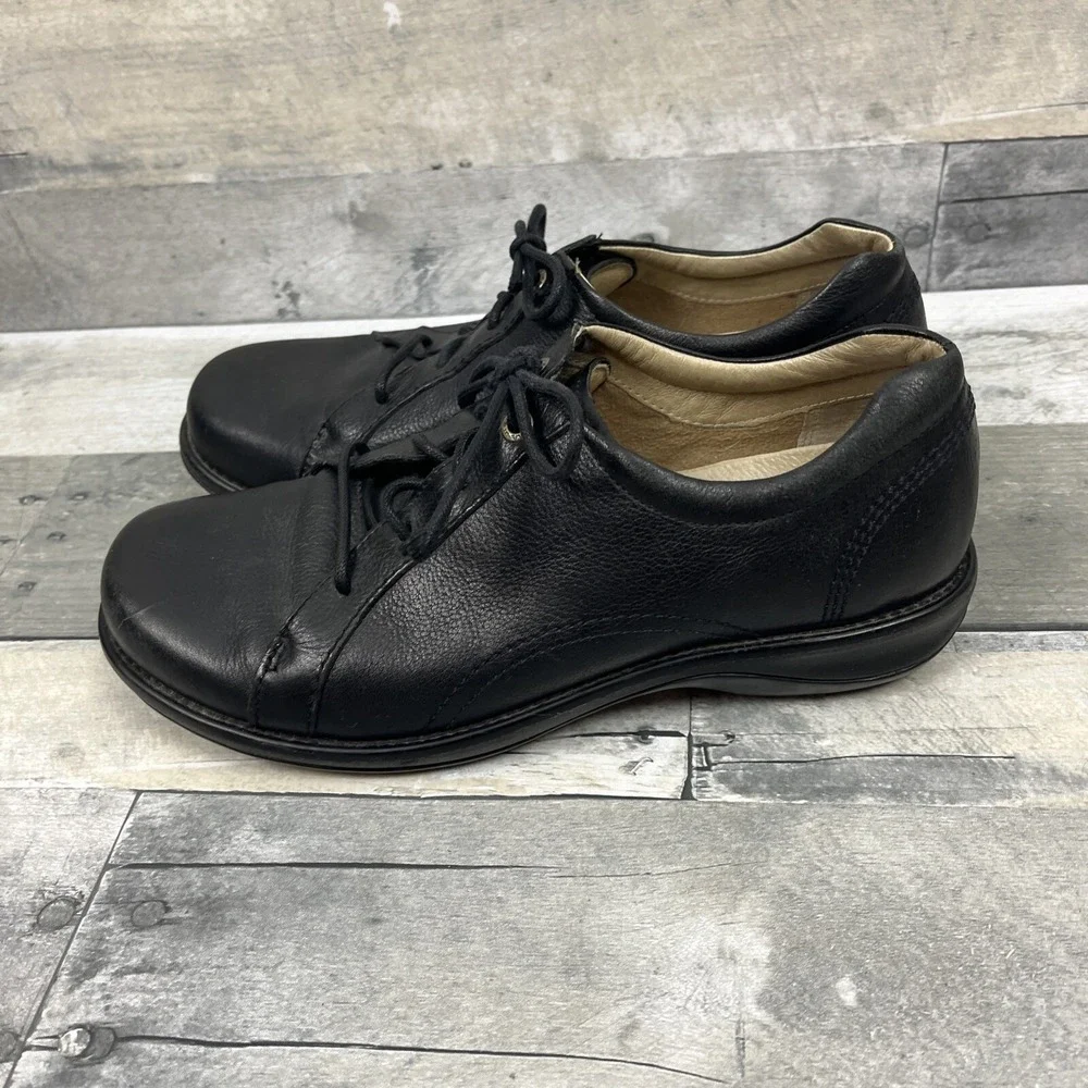 Red Wing Black Shoes 6.5 Steel Toe 4174
